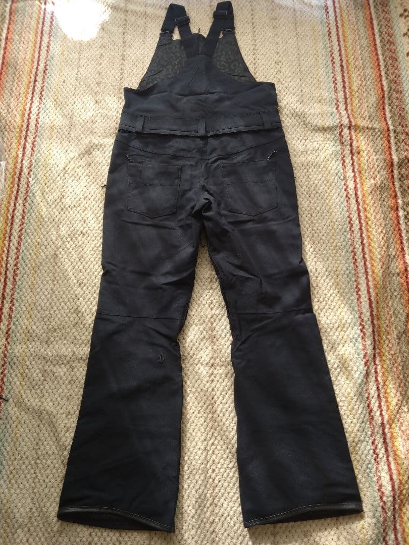 K*K様 新品未使用 VOLCOM 上下セット JACKET BIB OVERA