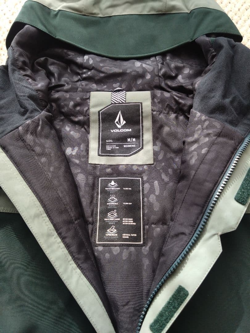 K*K様 新品未使用 VOLCOM 上下セット JACKET BIB OVERA