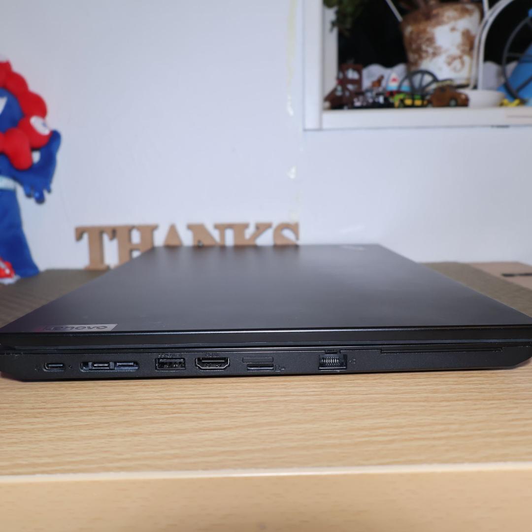 Win11公式対応10世代i5/メ8G/新品SSD/無線/FHD液晶/TypeC