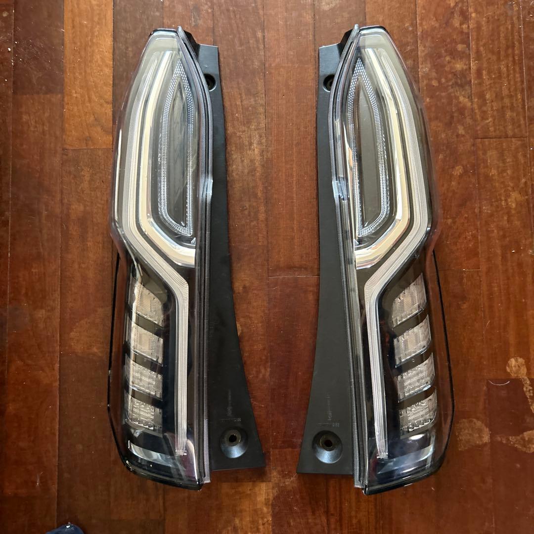 ホンダN BOX カスタムテールランプ 左右セット