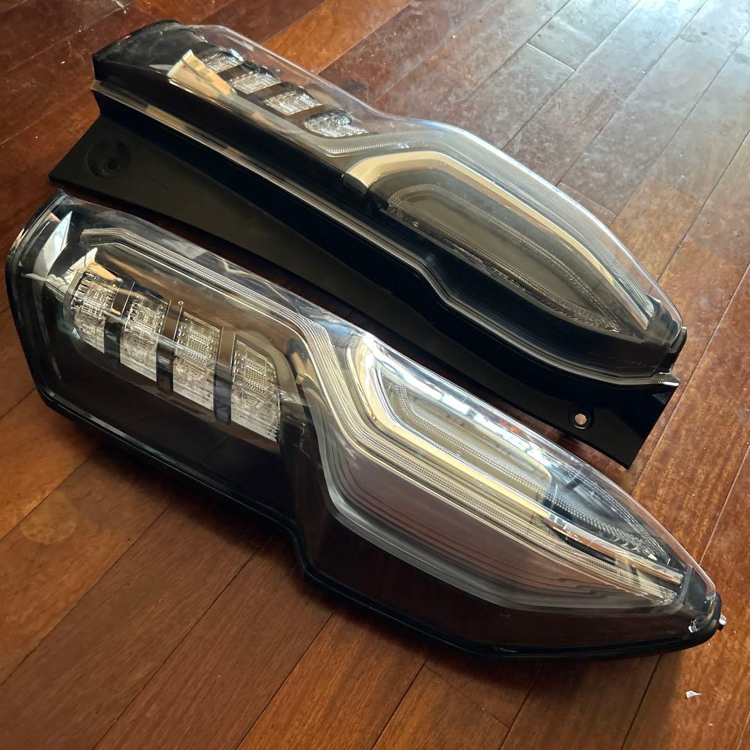 ホンダN BOX カスタムテールランプ 左右セット