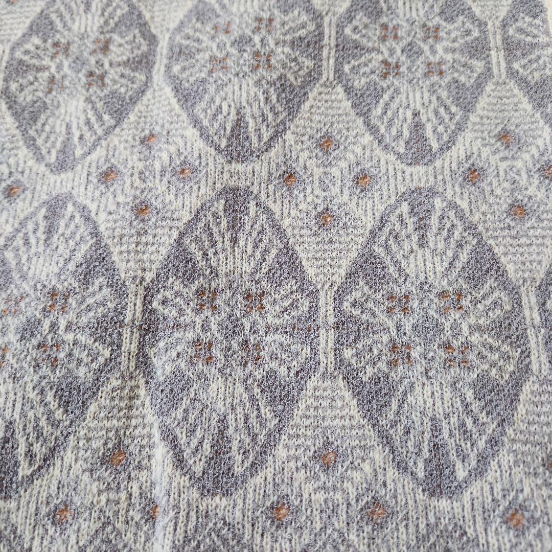 nitcaオーバルトライアングルジャガード ベスト