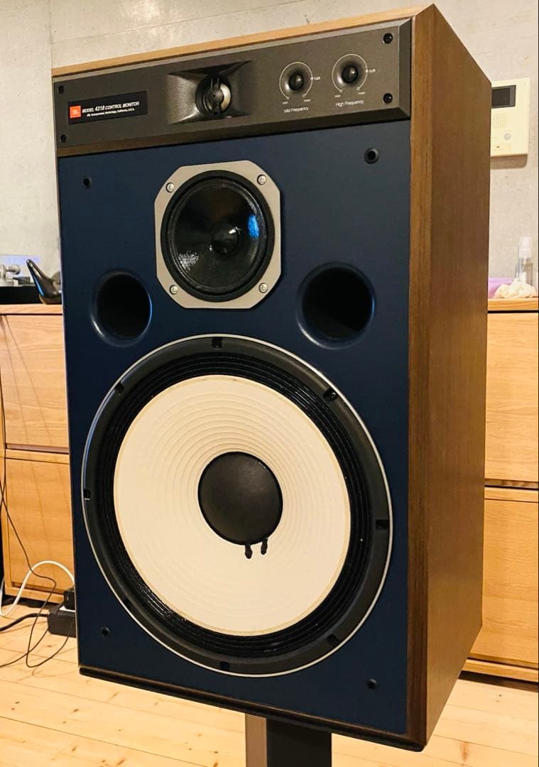 JBL4318 送料込み！②R側 美品 モニタースピーカー