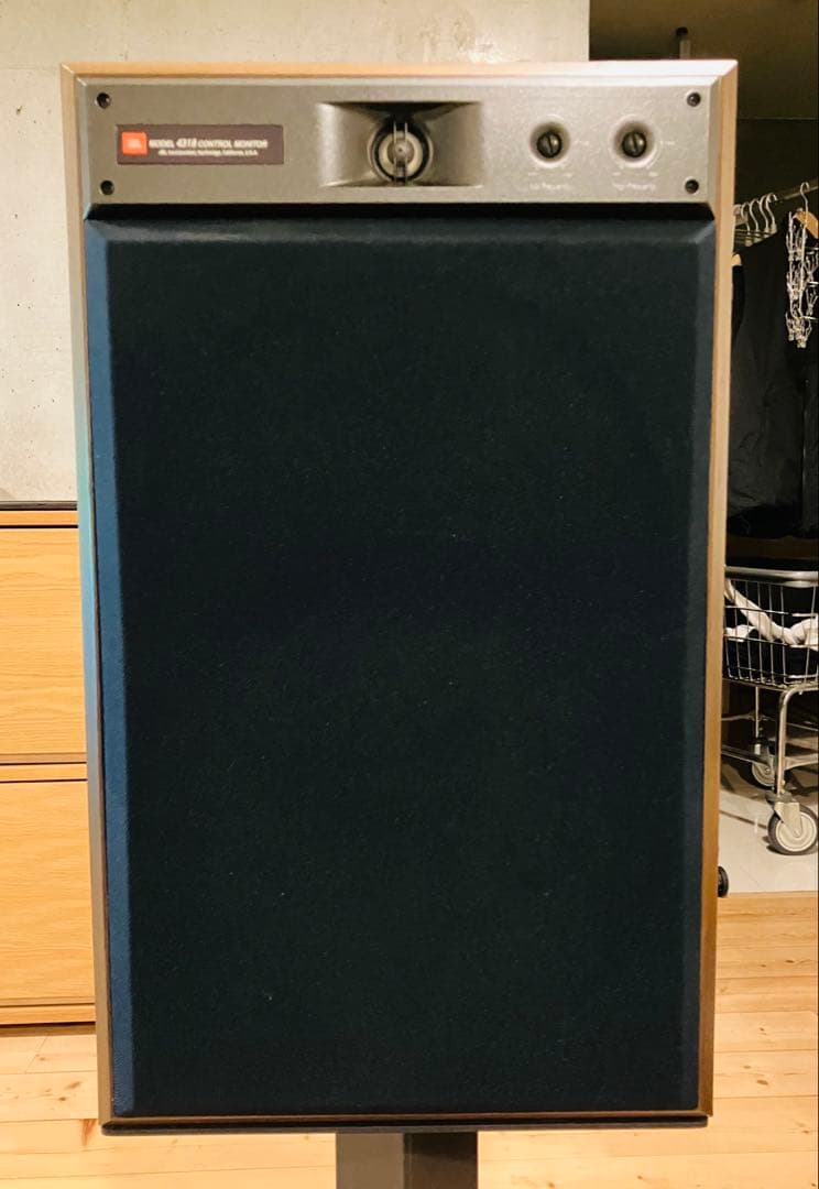 JBL4318 送料込み！②R側 美品 モニタースピーカー