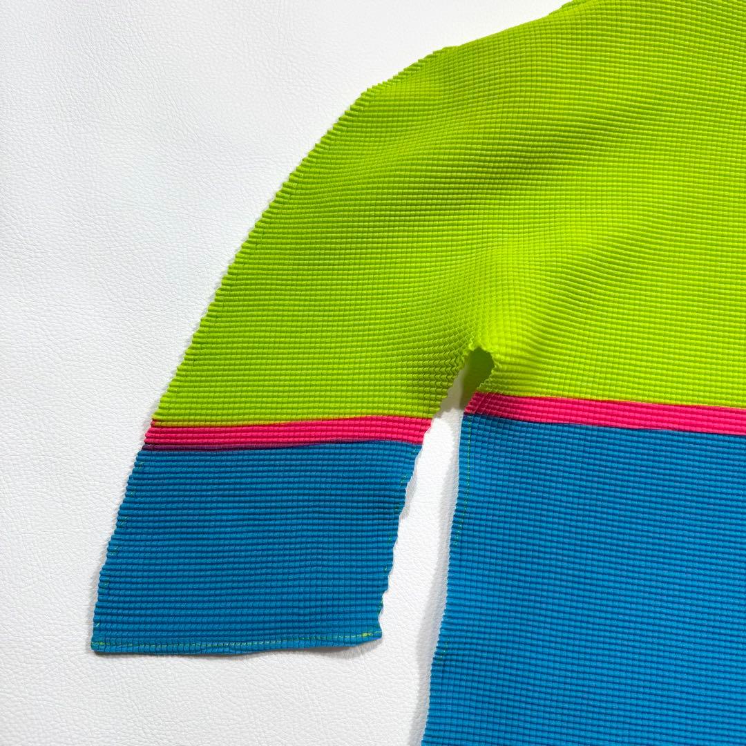 【美品】me ISSEY MIYAKE カットソー ワッフルプリーツ ハイネック