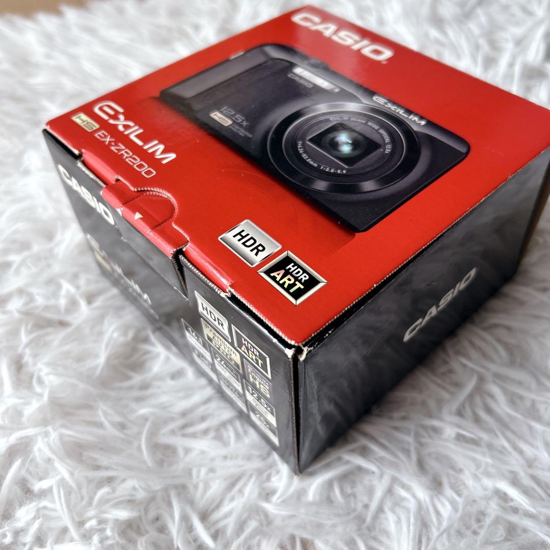 【美品】CASIO EXILIM EX-ZR200 コンパクトデジタルカメラ