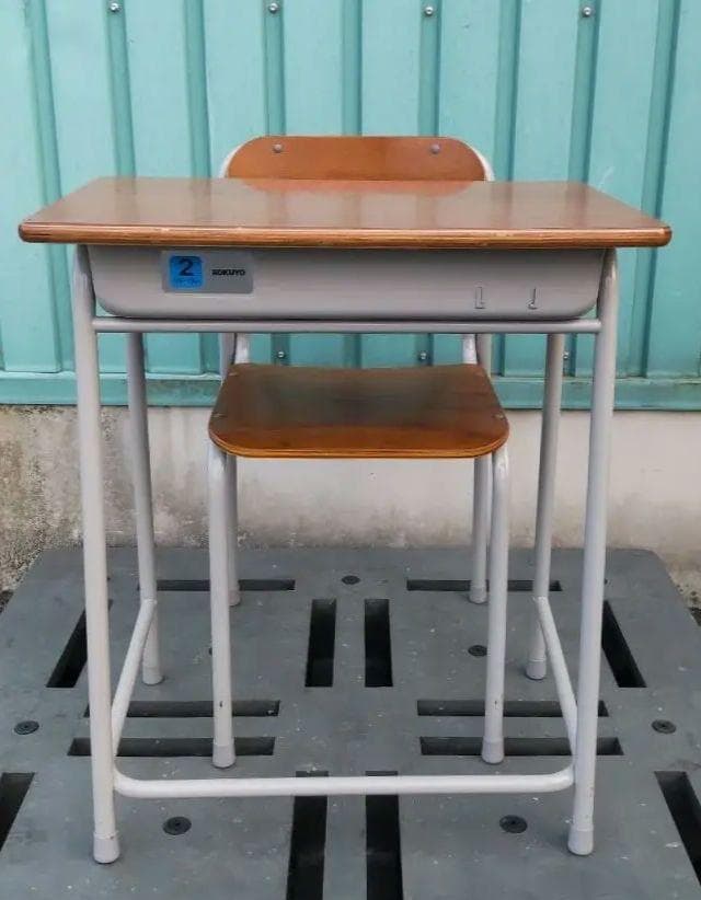 【ねこさま配達】 ２セット　中学校椅子　中古　学校机
