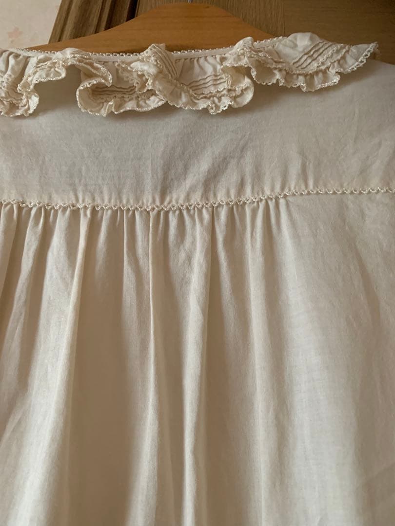 ピンクハウスの綿ローンのピコフリルとサテンリボンのついたチュニックかきなり