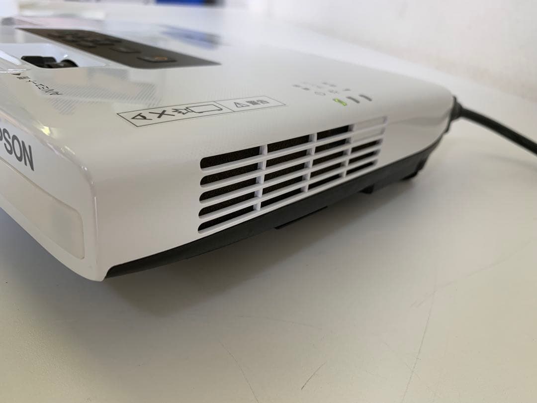 【ランプ使用時間 0H】EPSON ビジネス プロジェクター EB-1751