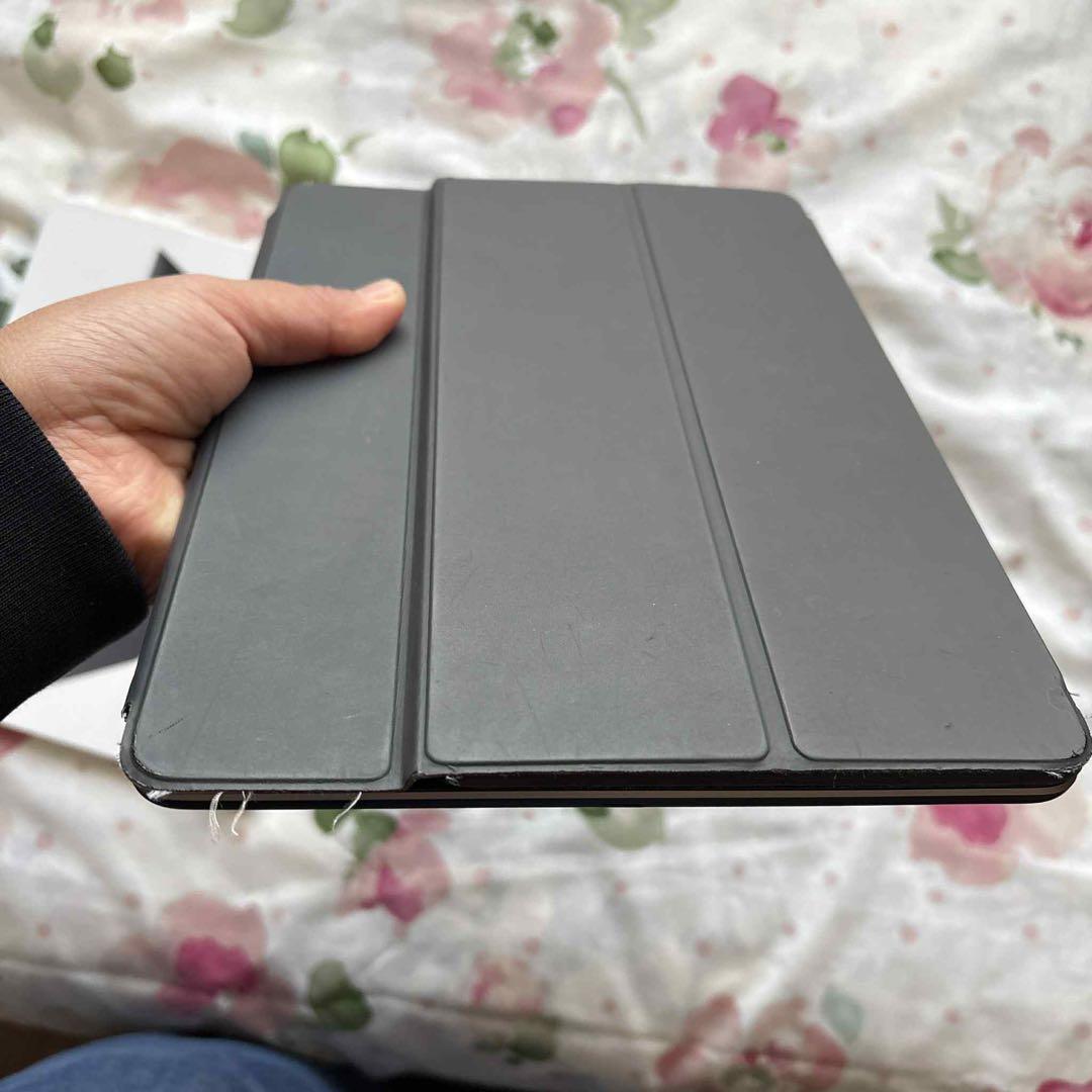 Apple iPad第7世代 128GB【Wi-Fi➕cellular】