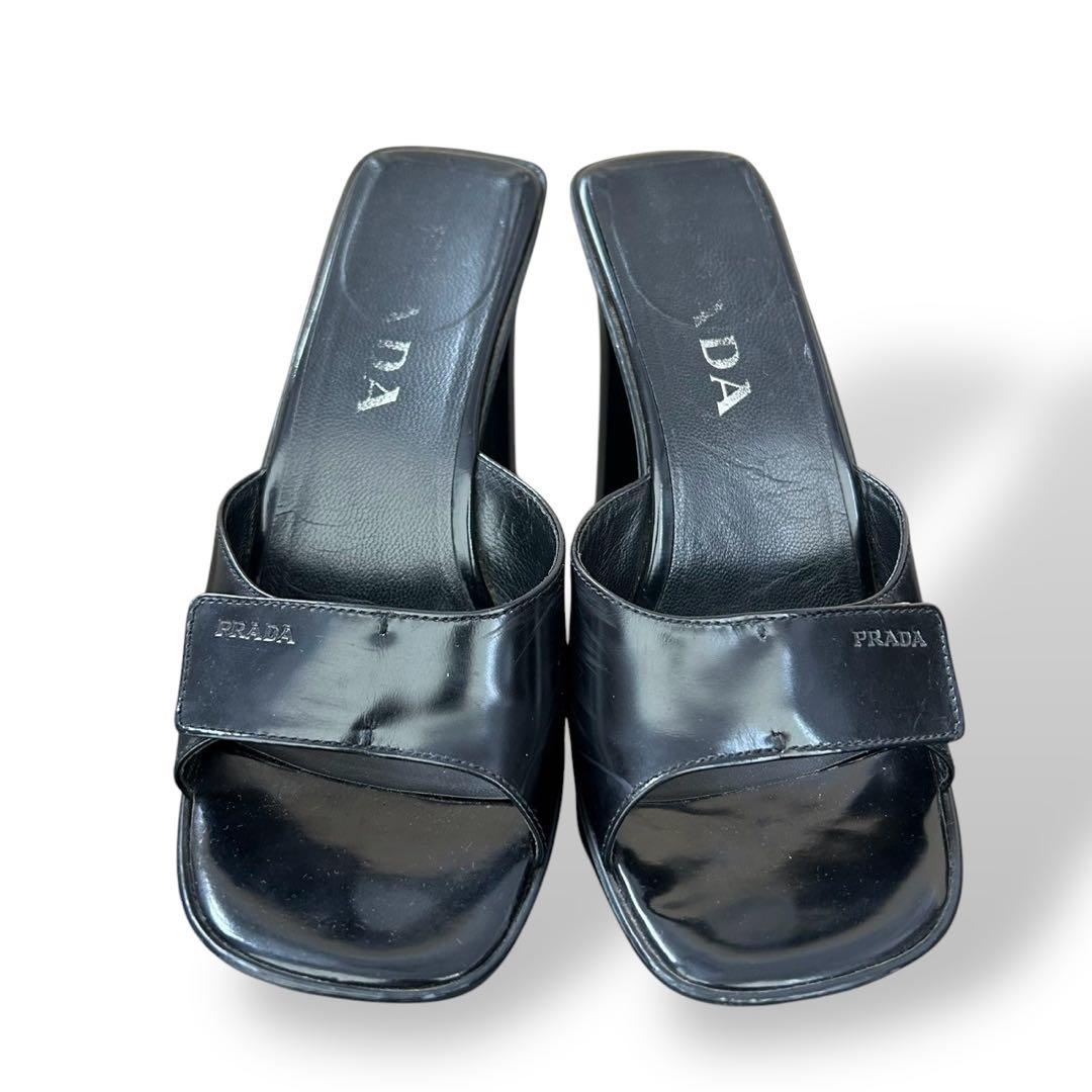 PRADA パテントレザー　ロゴ型押し　ハイヒール　サンダル　黒　22cm相当