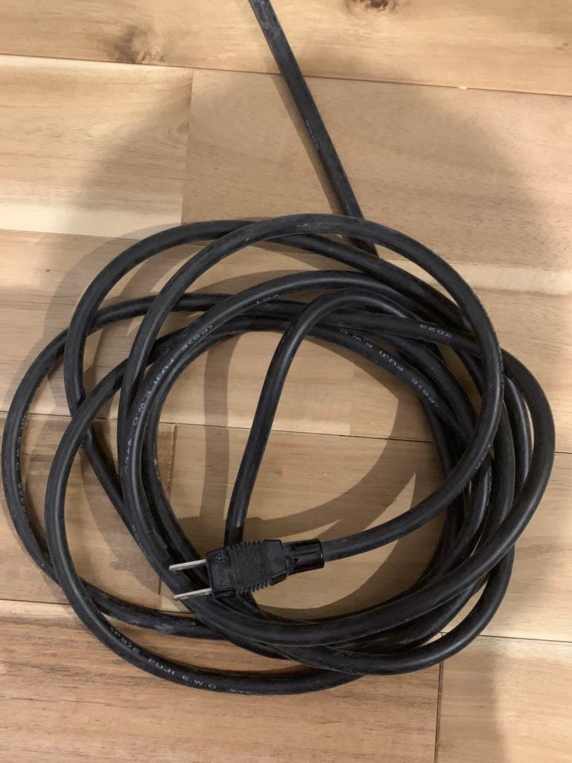 Makita 乾湿両用　集塵機　M442