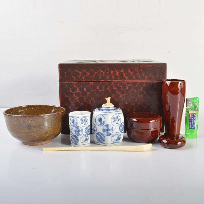Rie Oda　鎌倉彫　竹文茶箱茶碗平安春峰作振出など一式　VR6666