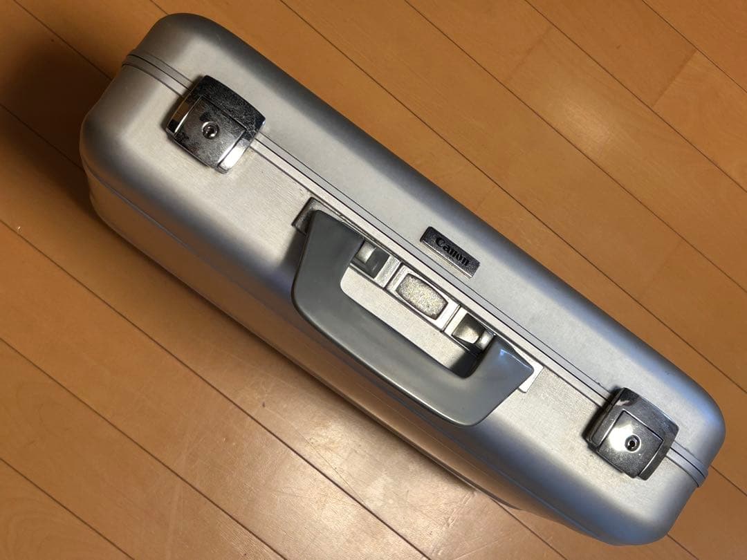 Canon アルミ アタッシュケースとカメラ6個