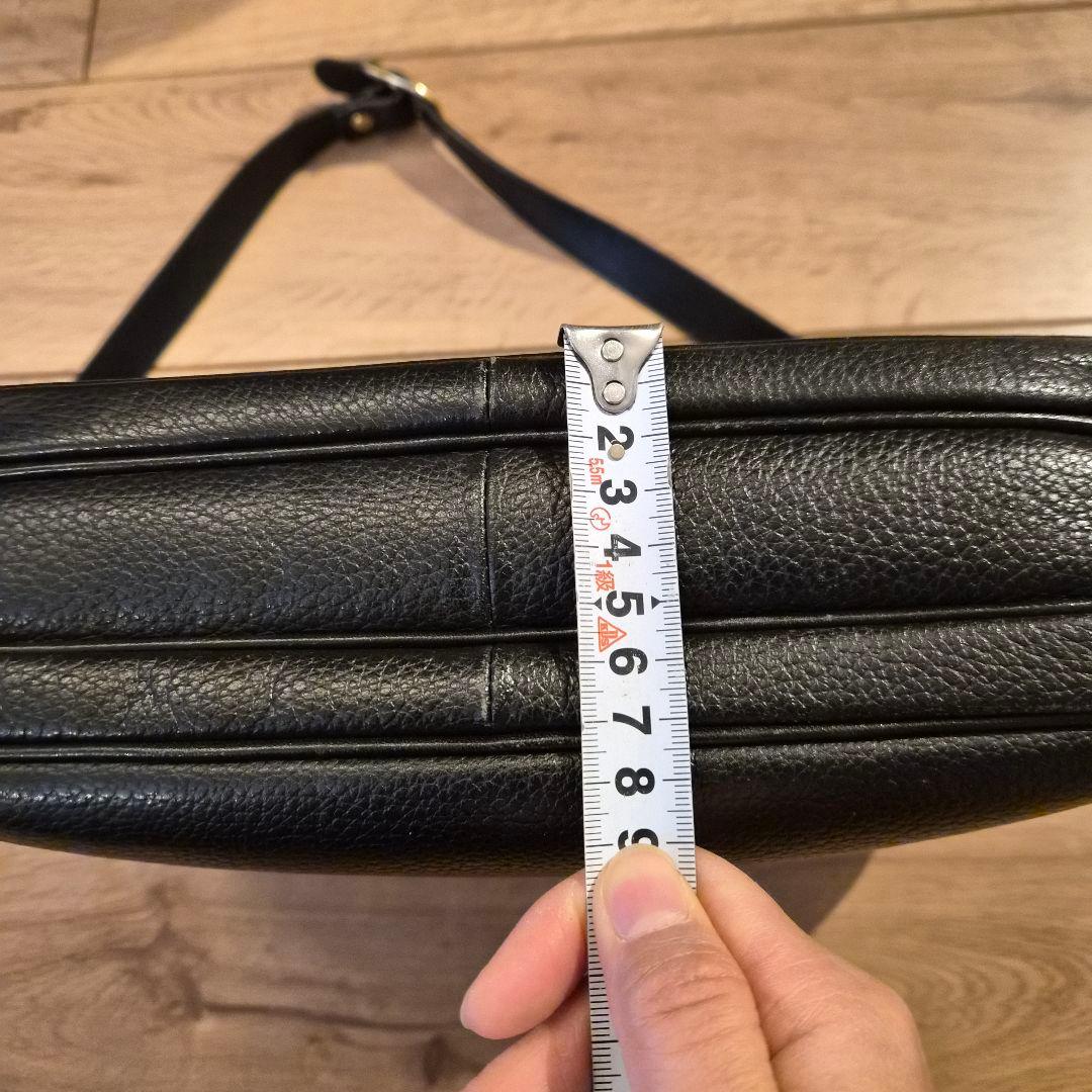 Burberry 黒 レザー ショルダーバッグ