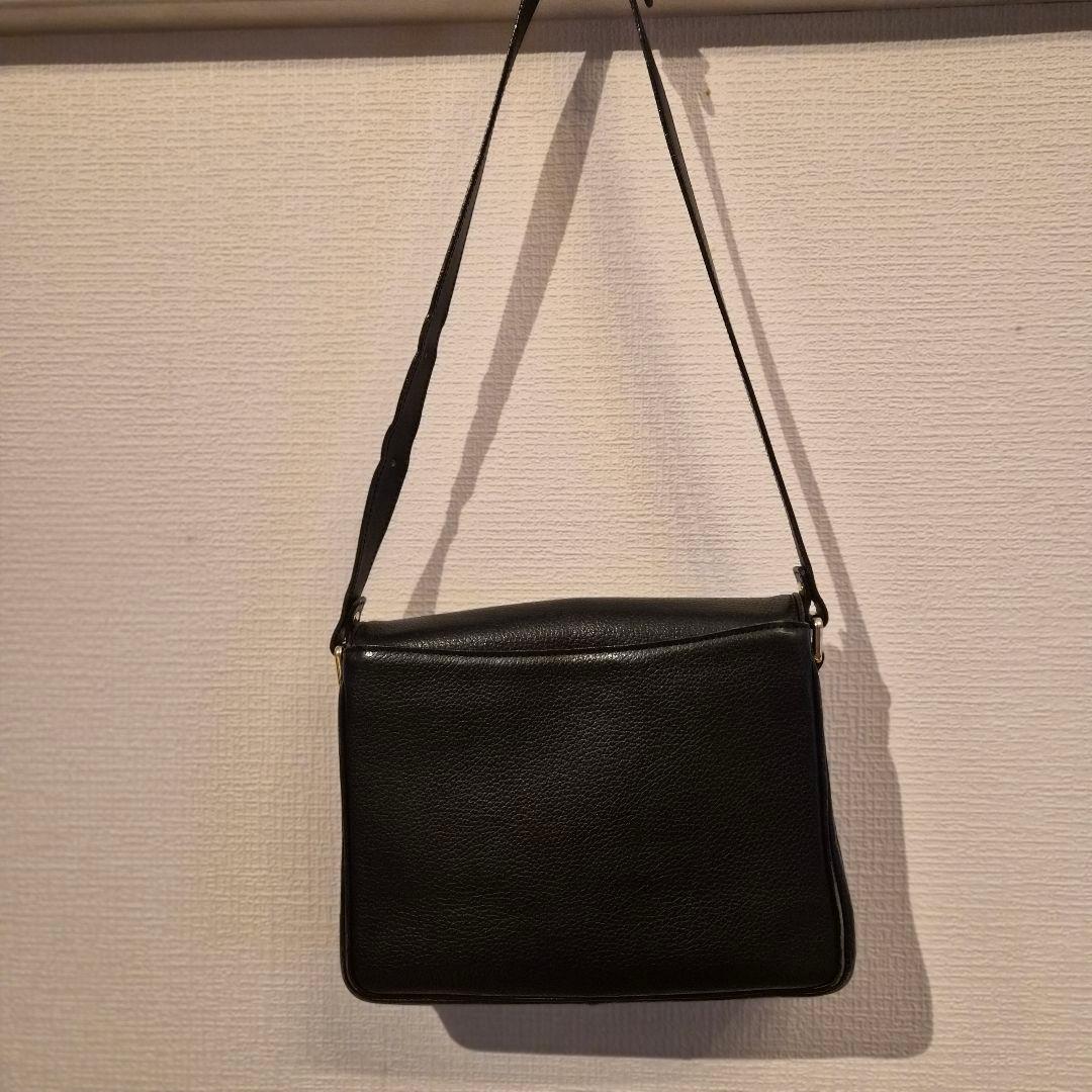 Burberry 黒 レザー ショルダーバッグ