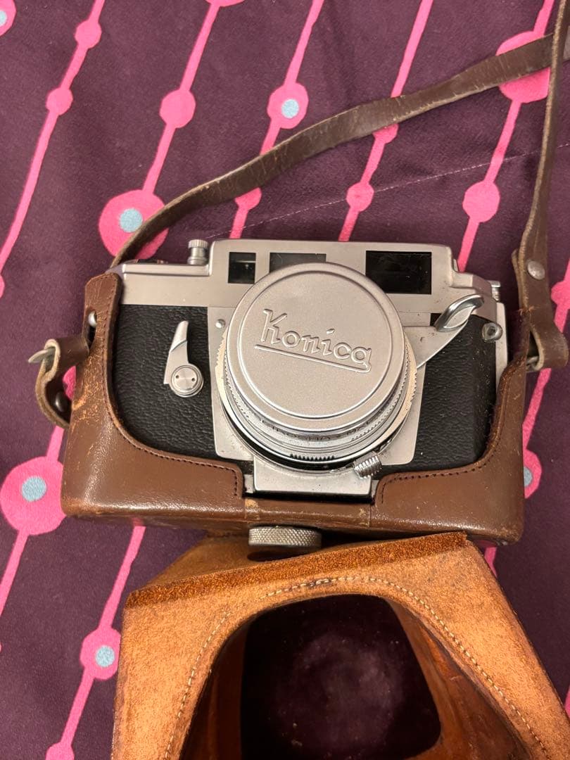 【送料込 匿名】Konica カメラ IIIA ケース・三脚付き