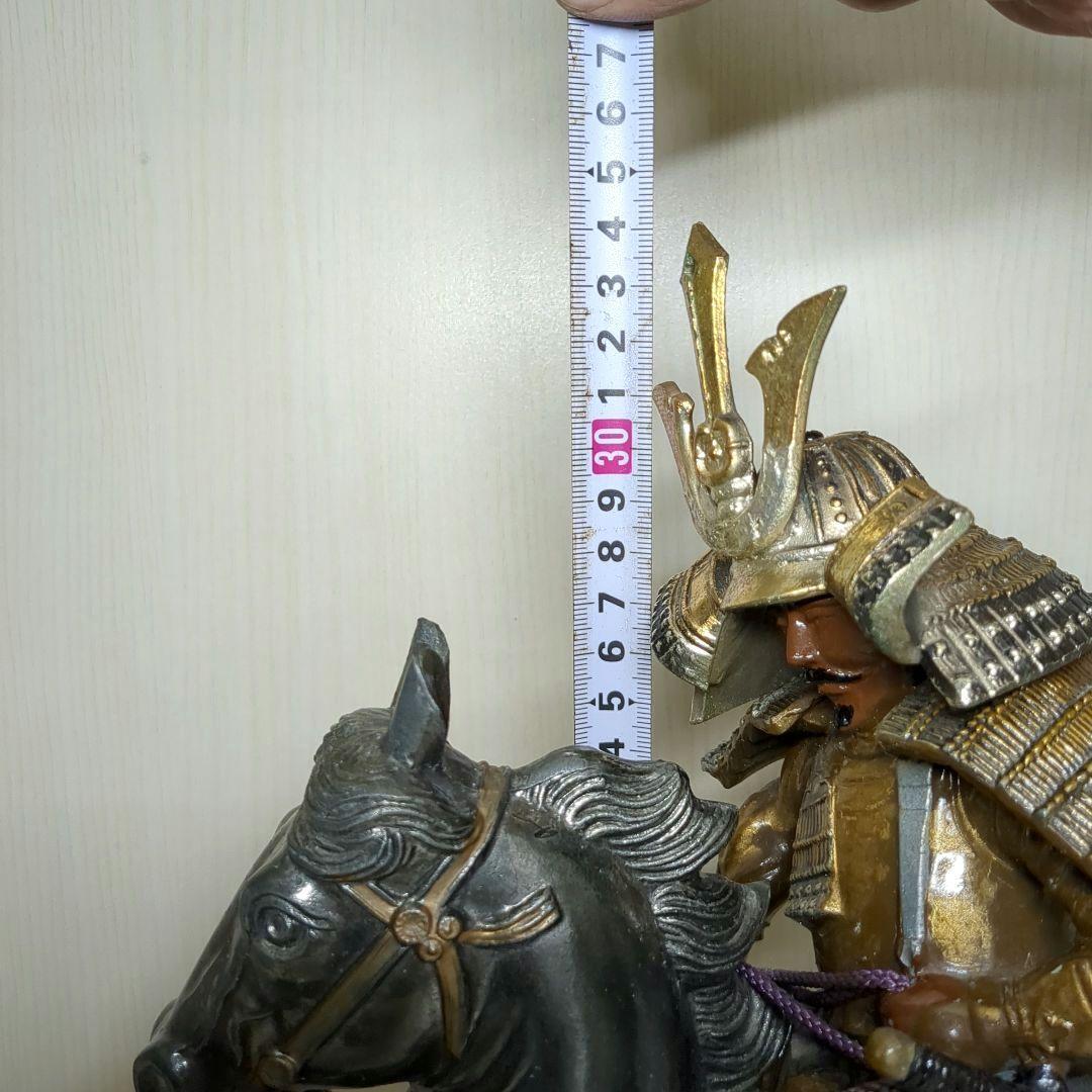 楠木正成　金属製　騎馬武者　馬上武者　横幅最大約３９センチ