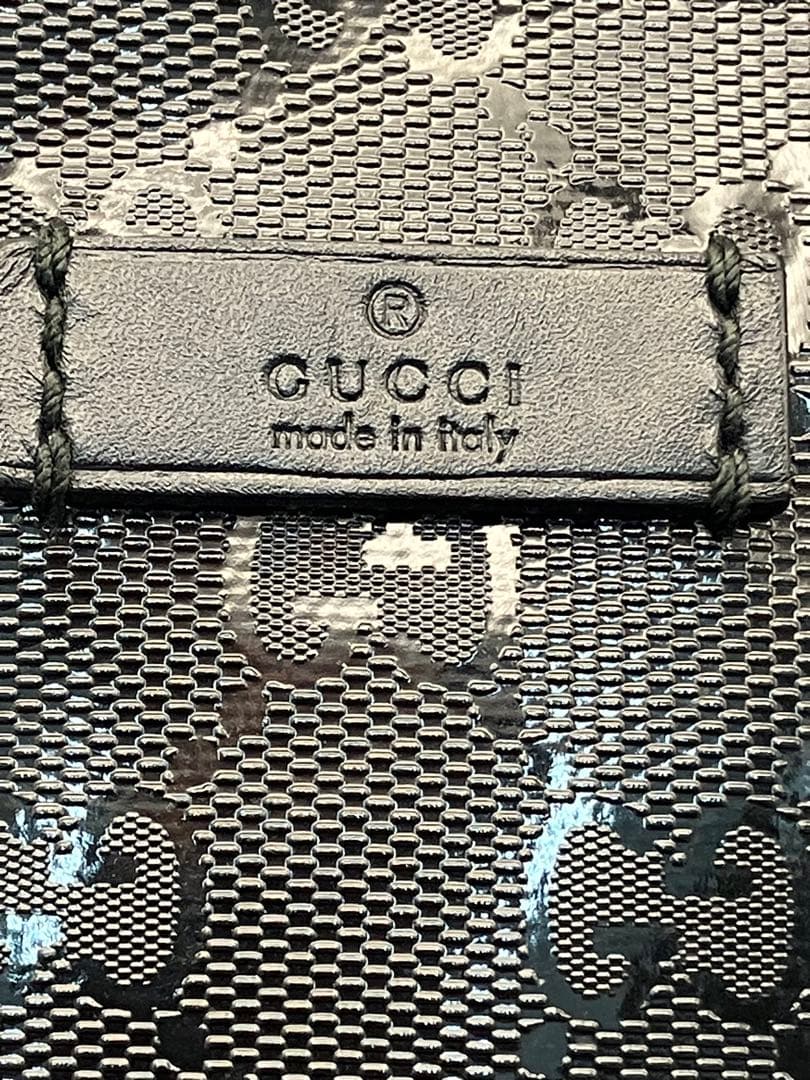 GUCCI ブラックナイロンショルダーバッグ　Y