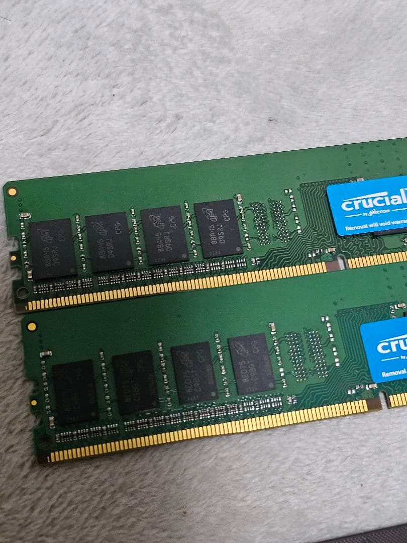 crucial 8GB ×2 計 16GB DDR4 2400 MHz メモリ
