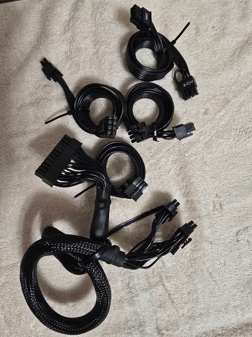 ATX 80+ タイタニウム　seasonic SSR-700TL　ファンレス