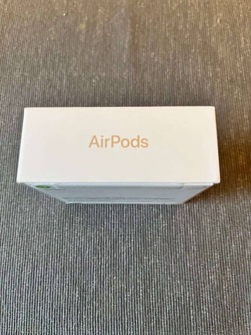 Apple AirPods 4 本体　新品未使用