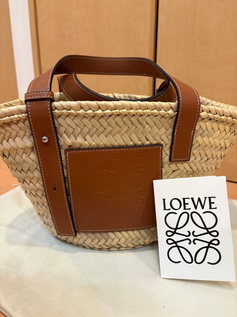 LOEWE ベージュ ストロートートバッグsmall