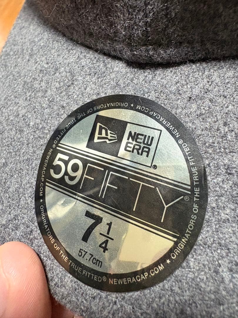 SupremeNewEra BoxLogo 59FIFTY 71/4国旗フラッグ