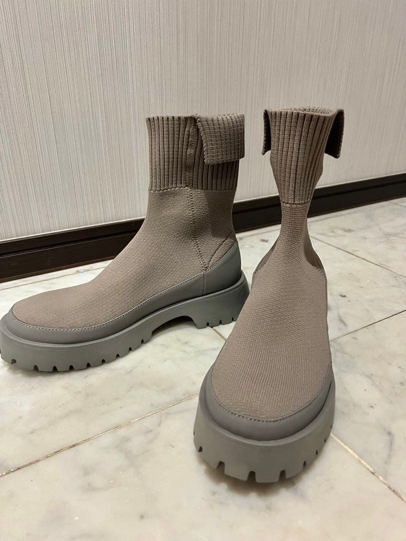 emmi ニットブーツ