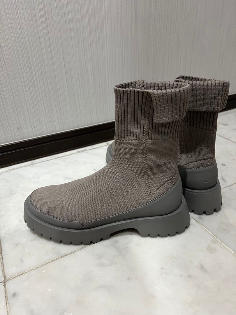 emmi ニットブーツ