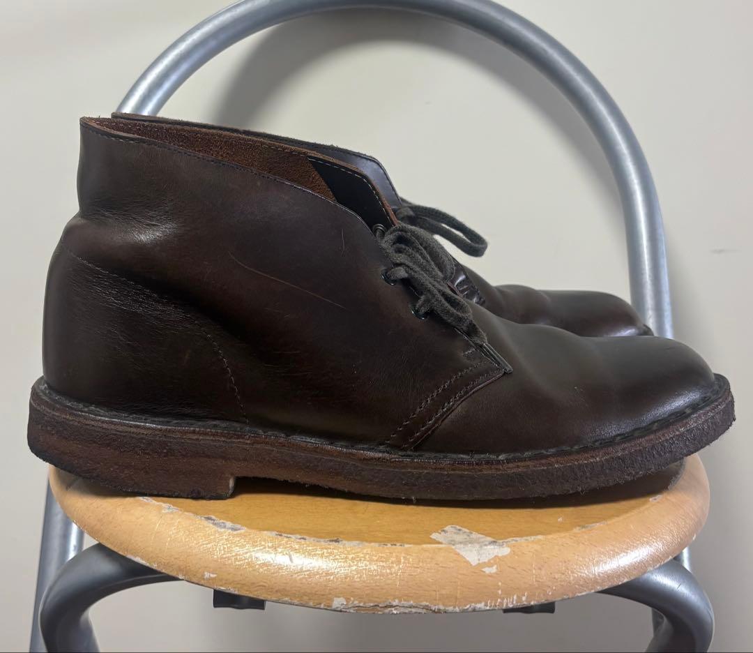 clarks ダークブラウン レザー チャッカブーツ