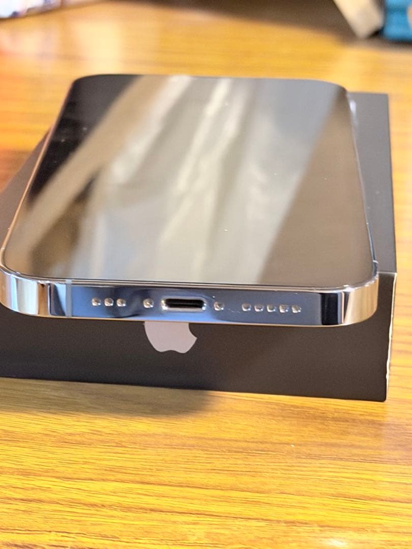 iPhone13pro 256GB SIMフリー