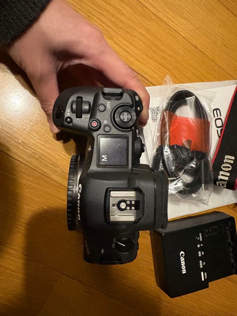 Canon EOS R5 予備バッテリー付き
