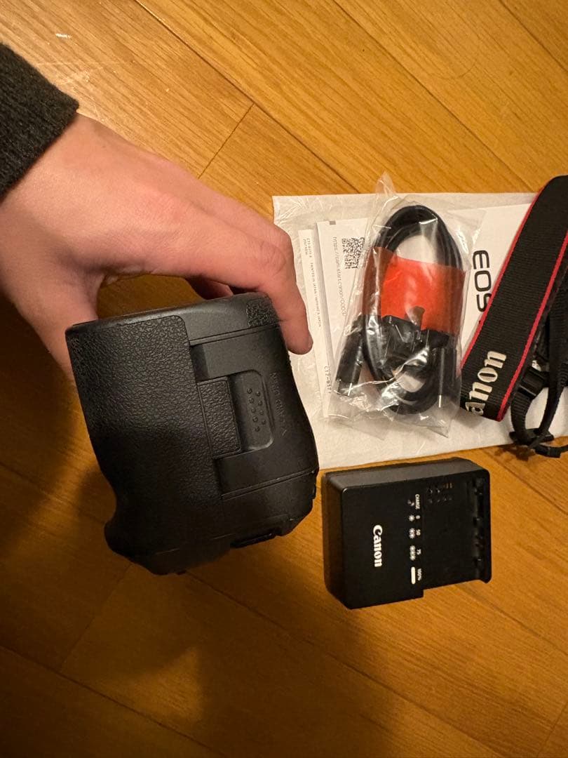 Canon EOS R5 予備バッテリー付き