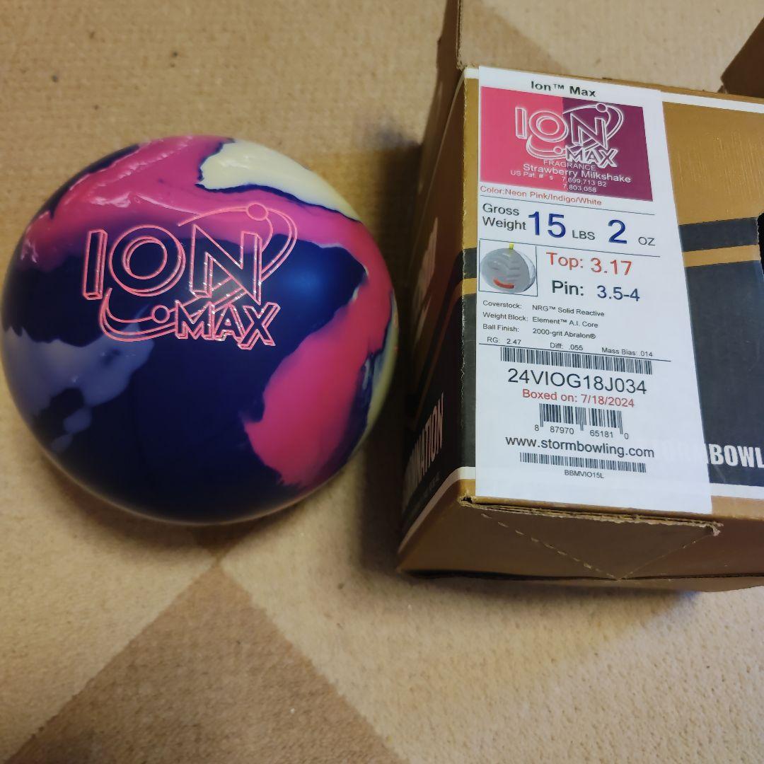 Storm Ion Max ボウリングボール 15lbs