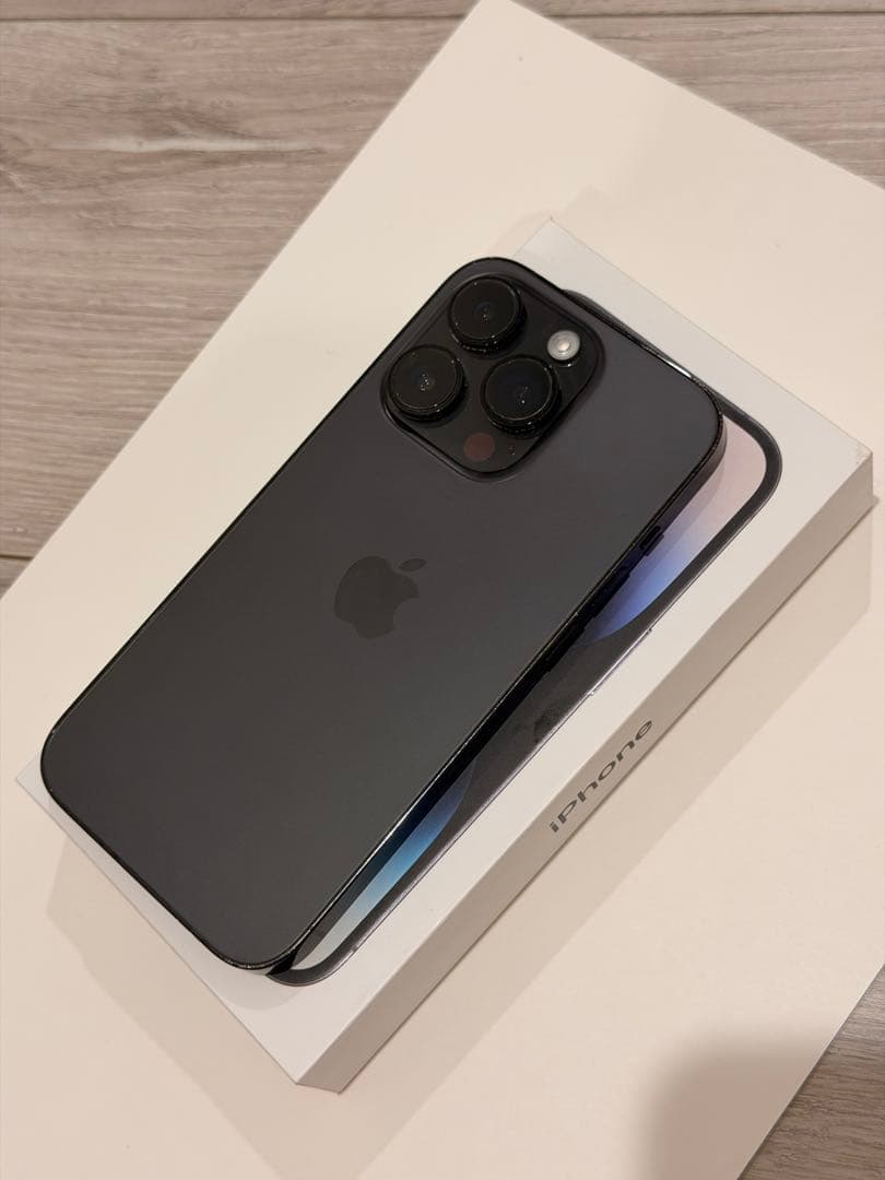 【シャッター音オフ可能！iPhone 14 Pro（256GB / ブラック）