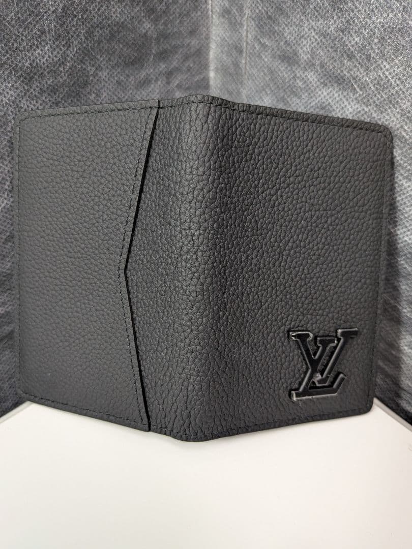 【美品】ルイヴィトン アエログラム オーガナイザー ドゥ ポッシュ 二つ折り 黒