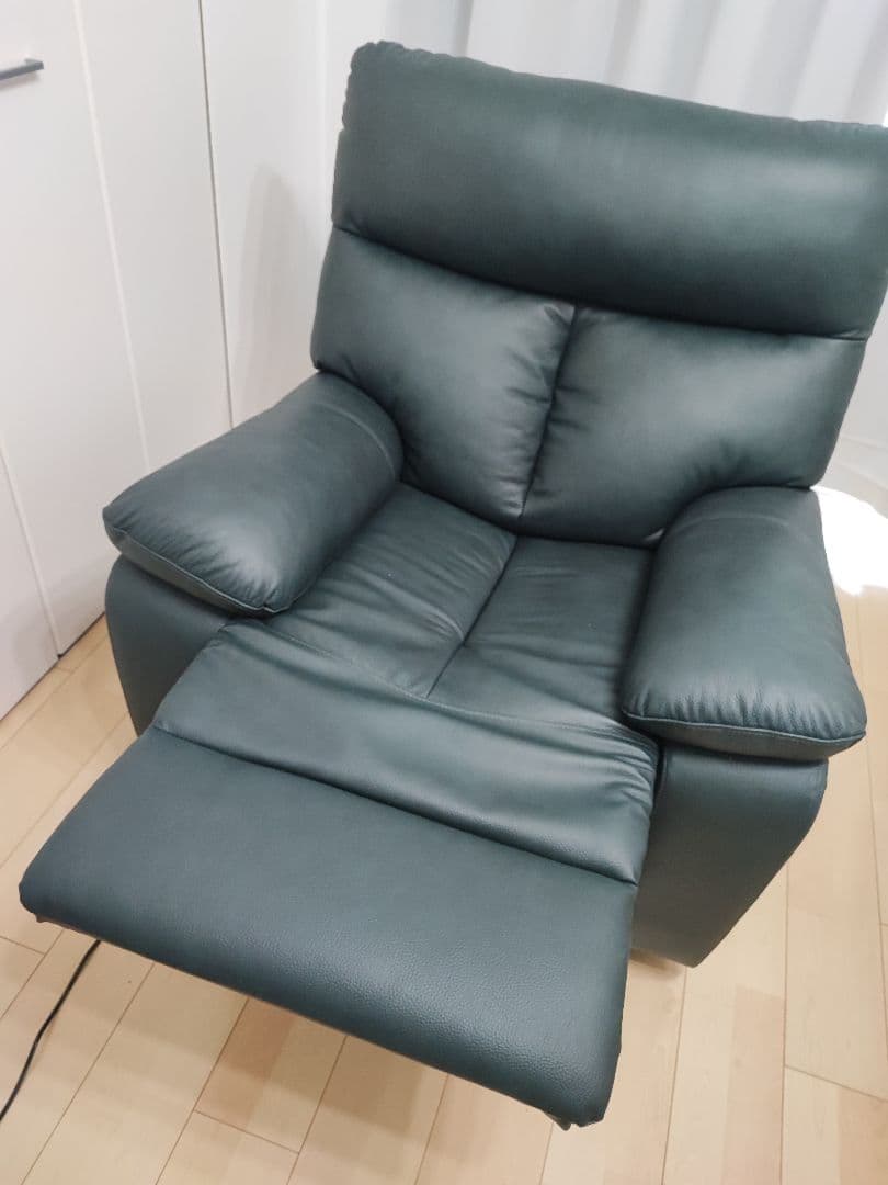 みなみ【送料込み】本革　電動リクライニングチェア