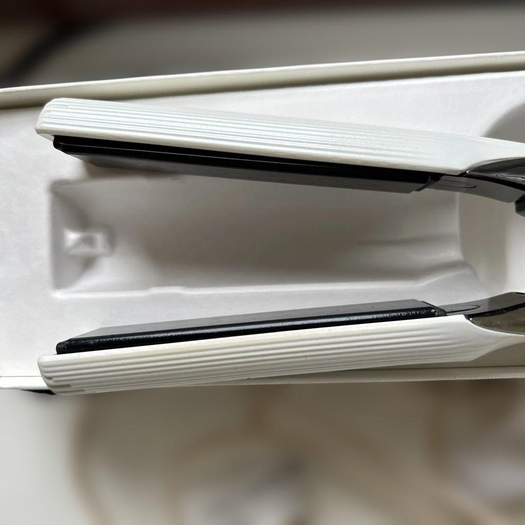 正規品 ReFa ビューティック ストレートアイロン RE-AC02A-RIW