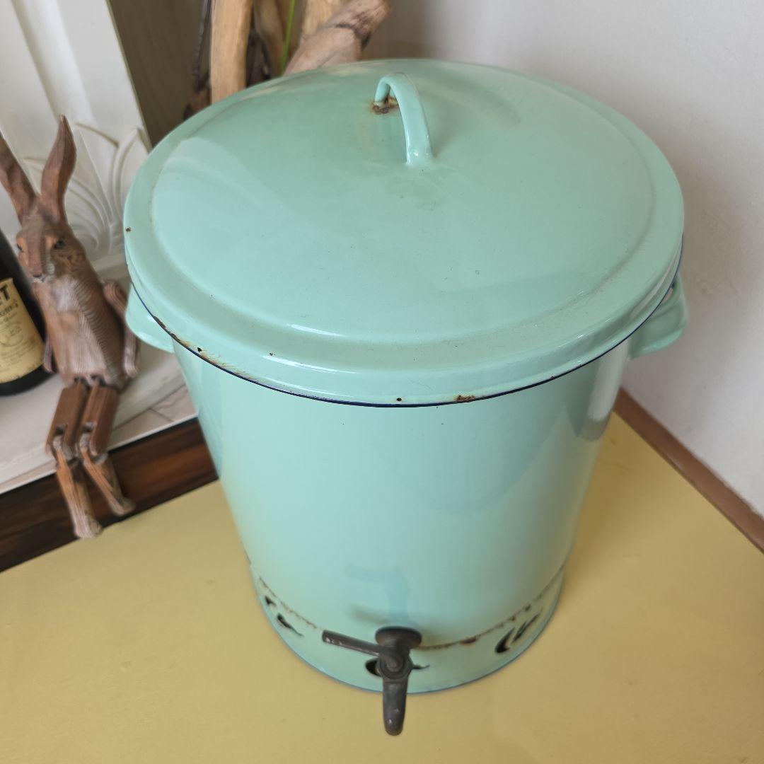 英国アンティーク　ホーロー　ウオータージャグ　タンク　ミントグリーン 蛇口付き