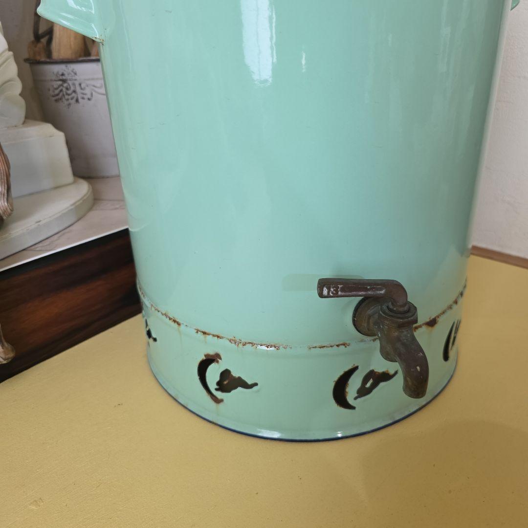 英国アンティーク　ホーロー　ウオータージャグ　タンク　ミントグリーン 蛇口付き