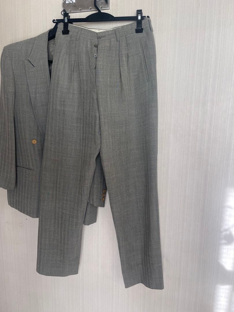 Giorgio Armani グレー ダブルブレスト セットアップスーツ　48