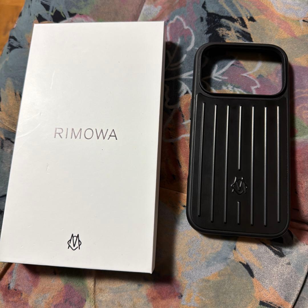 RIMOWA iPhone17proケース
