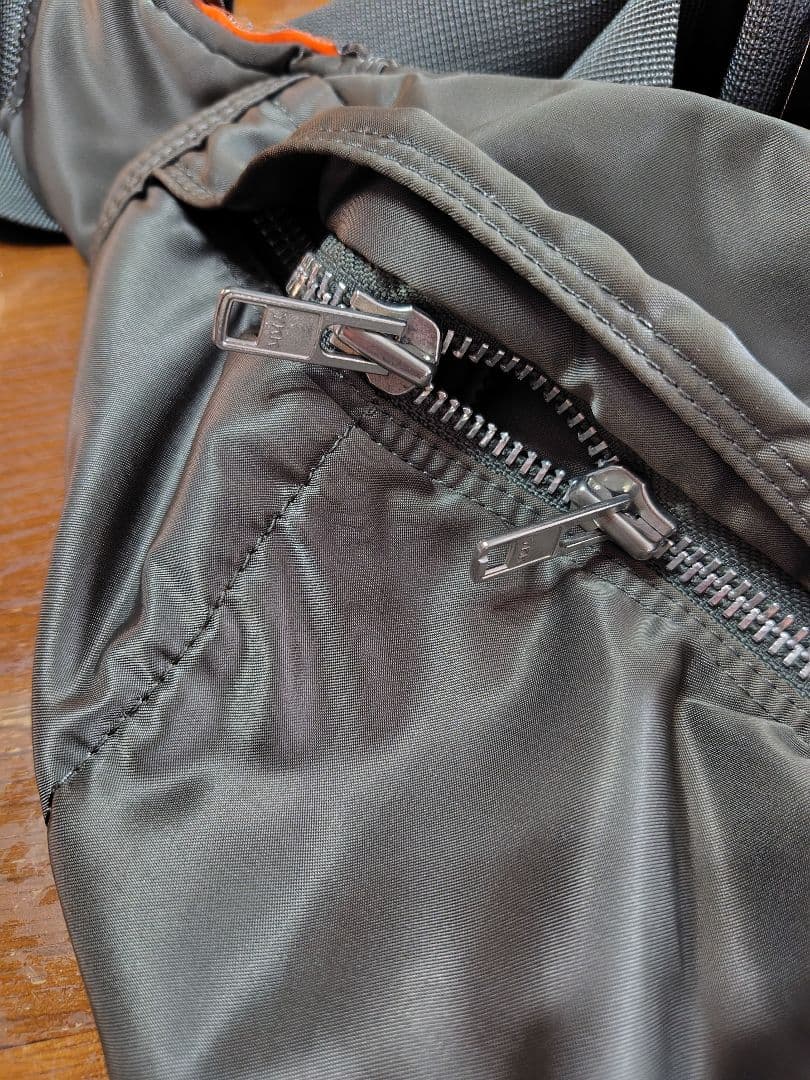 ポーター　ボディバッグ　シルバー