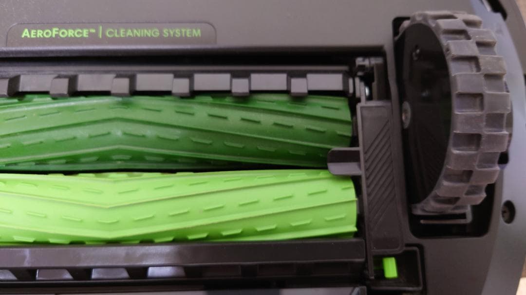 【中古】iRobot ルンバ i3+ ロボット掃除機 替えパック＆フィルター付