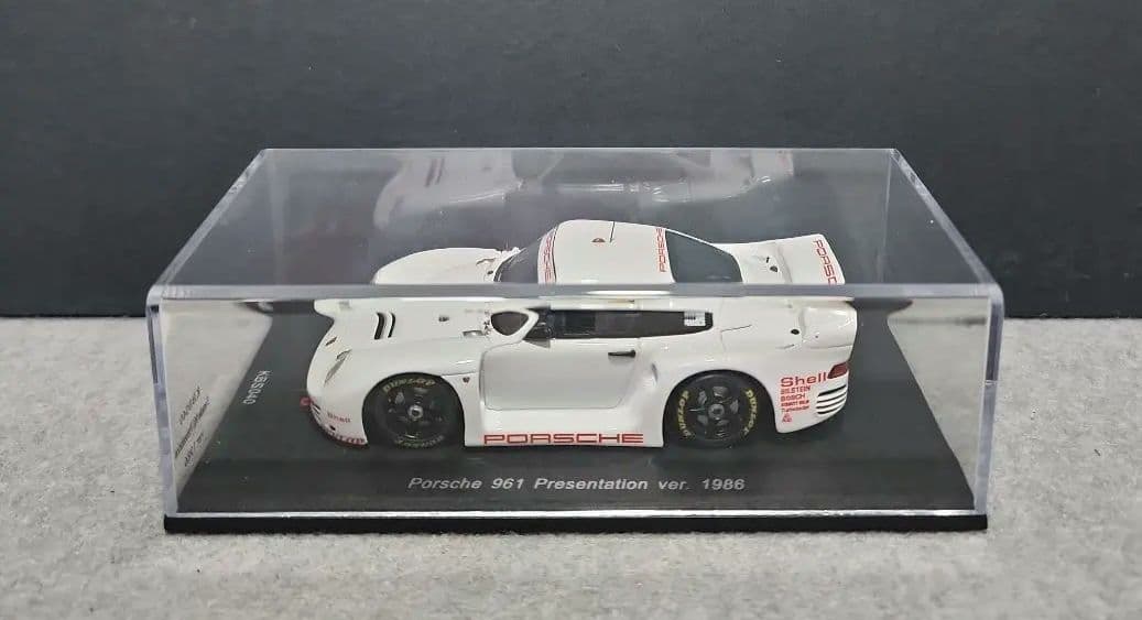 スパークモデル 1/43スケール ポルシェ961