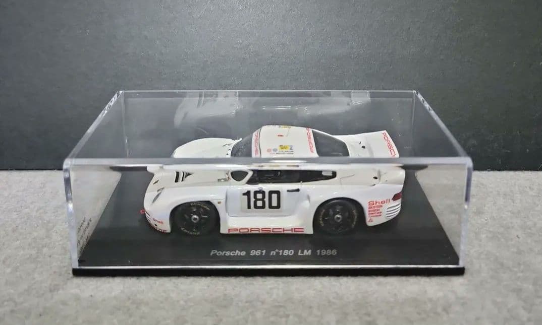 スパークモデル 1/43スケール ポルシェ961
