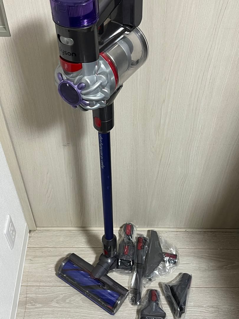 Dyson V8 Origin SV25 RD2 サイクロン掃除機 v8同梱