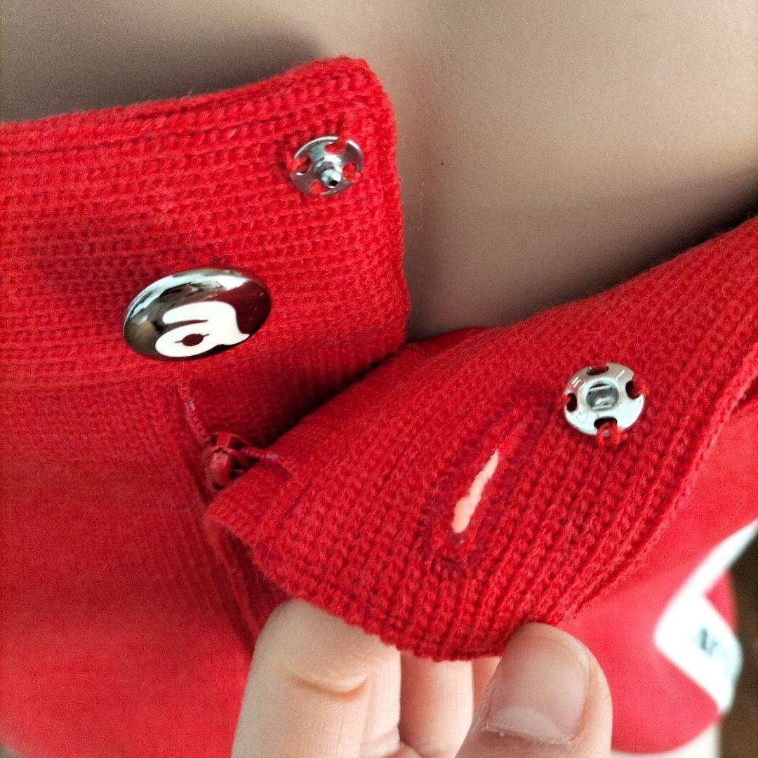 未使用赤いスカート サイドロゴテープ付き