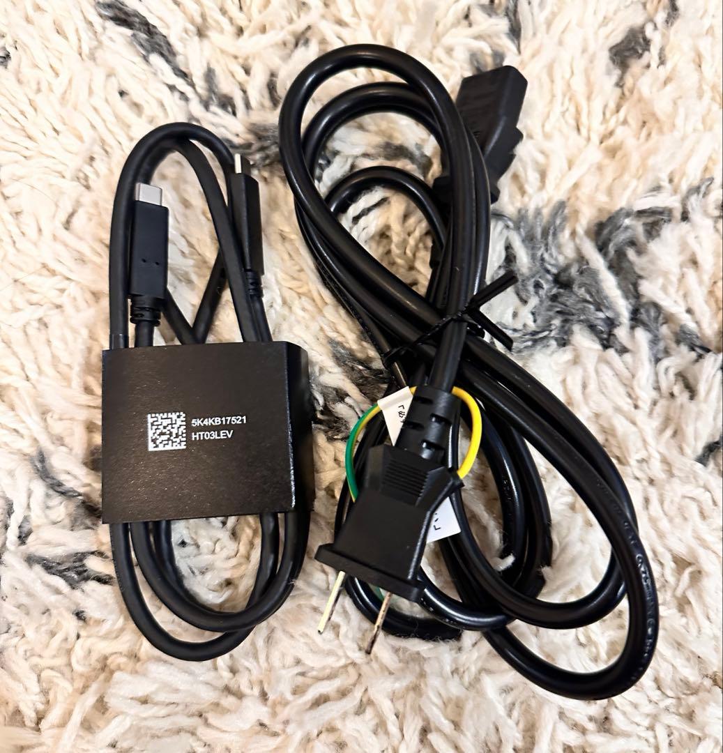 Dell 27 Plus 4K USB-C Monitor 本体